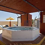 Hotell Canifor St. Paul's Bay