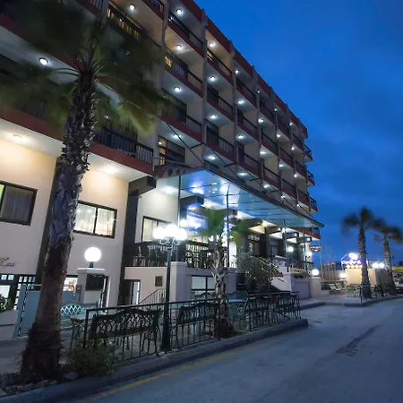 Canifor Hotel 4*