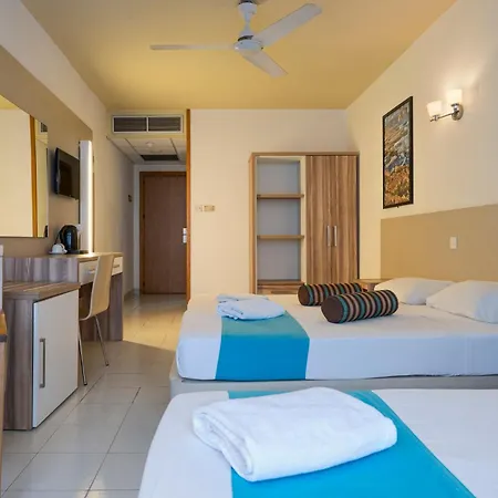 Canifor Отель Сент-Полс-Бей