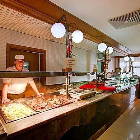 Hotel Canifor 4*
