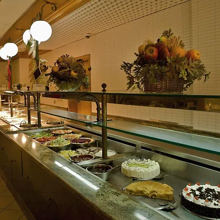 Canifor Hotel 4*