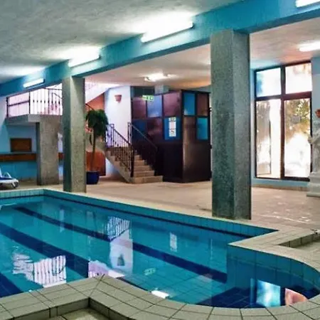 Hotel Canifor