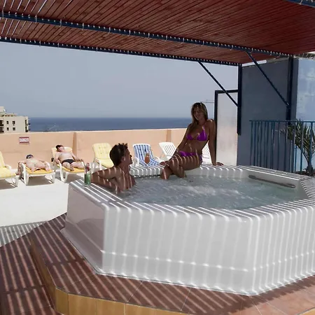 Hotel Canifor St. Paul's Bay